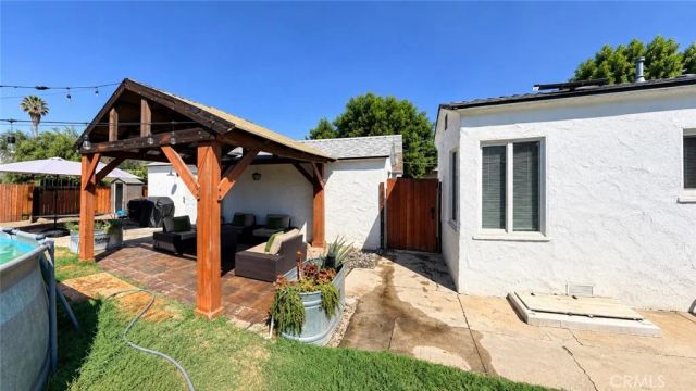 3898 N Mountain View, San Bernardino, CA 92405