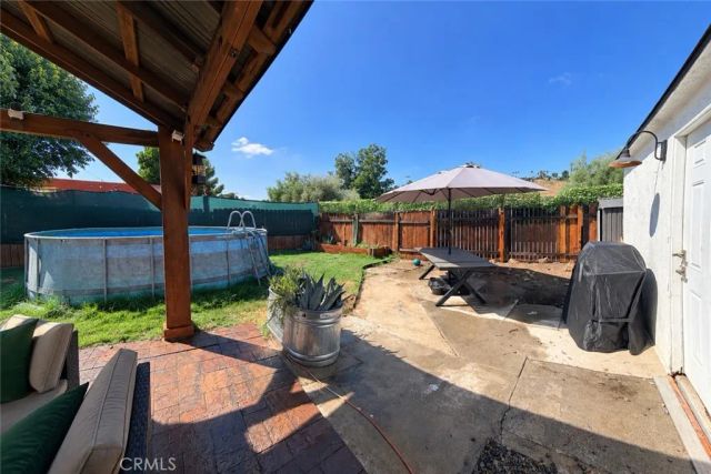 3898 N Mountain View, San Bernardino, CA 92405