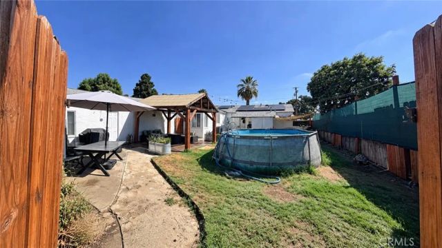 3898 N Mountain View, San Bernardino, CA 92405
