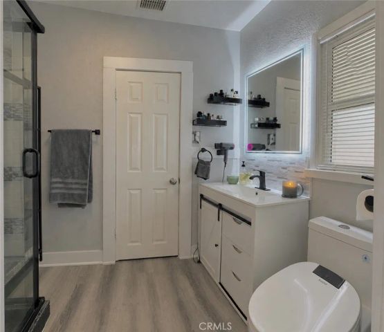 3898 N Mountain View, San Bernardino, CA 92405