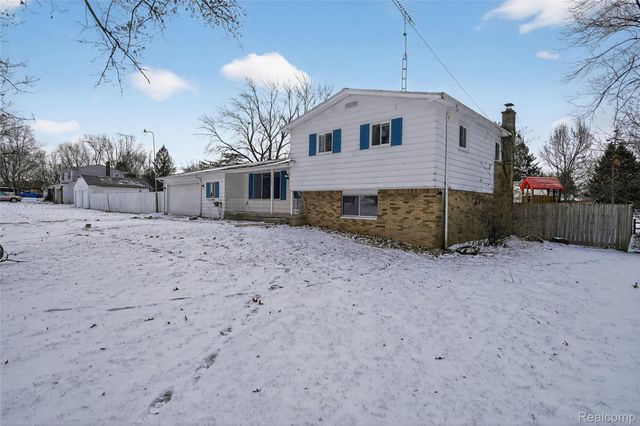 4199 Sheraton Drive, Flint, MI 48532