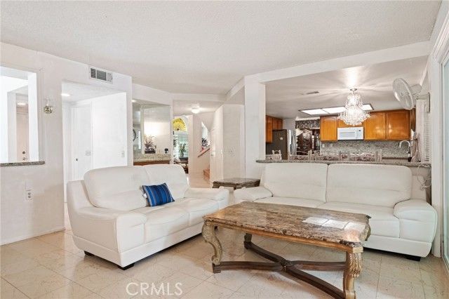 3047 Prado Lane, Colton, CA 92324