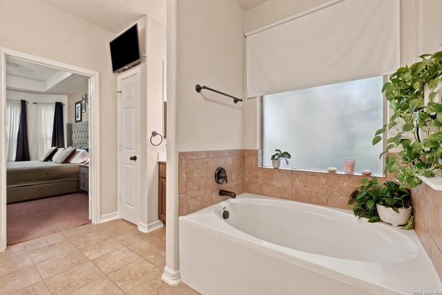 11611 Belicena Rd, San Antonio, TX 78253