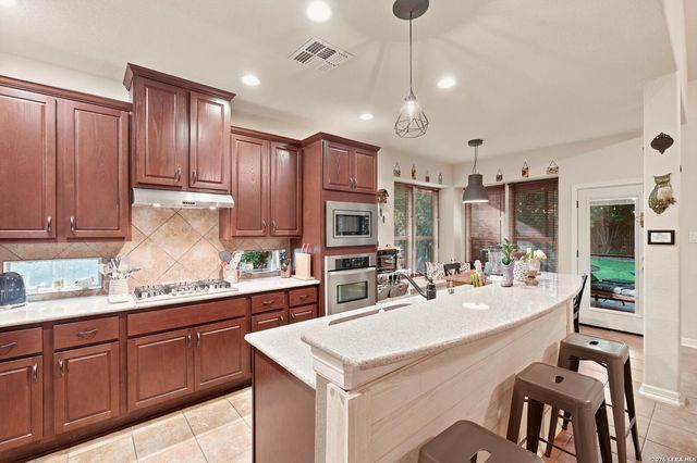 11611 Belicena Rd, San Antonio, TX 78253
