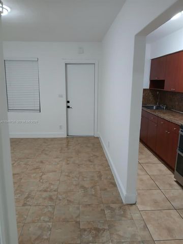 505 NE 82nd St 9, Miami, FL 33138