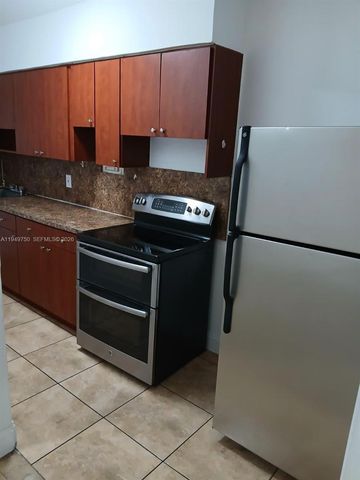 505 NE 82nd St 9, Miami, FL 33138
