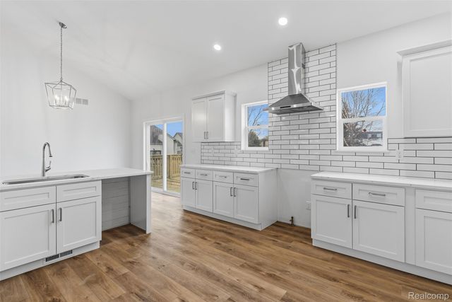 6344 Boulder Drive, Flint Charter Township, MI 48433