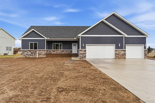 6344 Boulder Drive, Flint Charter Township, MI 48433