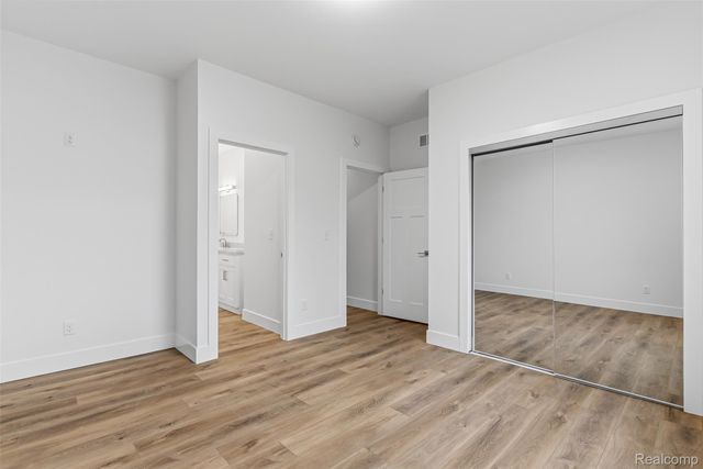 6344 Boulder Drive, Flint Charter Township, MI 48433