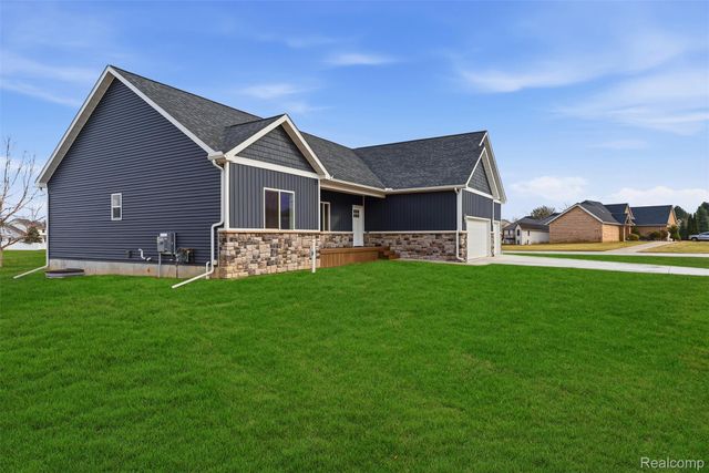 6344 Boulder Drive, Flint Charter Township, MI 48433