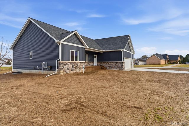 6344 Boulder Drive, Flint Charter Township, MI 48433