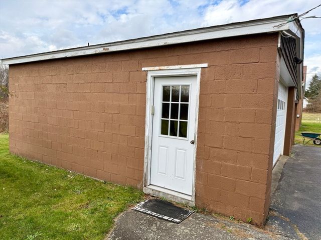 826 Williams Street, Dighton, MA 02764