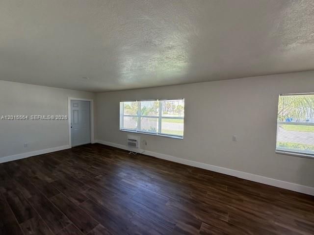 101 W 11th St 2, Riviera Beach, FL 33404