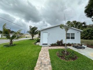 101 W 11th St 2, Riviera Beach, FL 33404