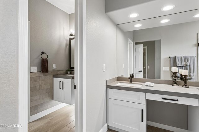 9010 E CEDAR WAXWING Drive, Sun Lakes, AZ 85248