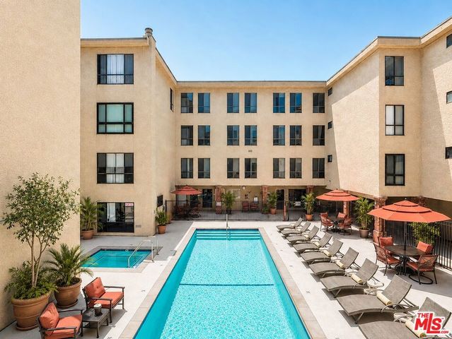 1750 Camino Palmero Street 442, Los Angeles, CA 90046