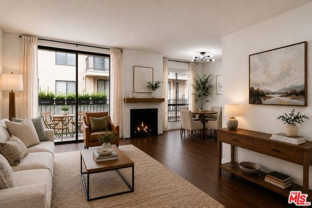 1750 Camino Palmero Street 442, Los Angeles, CA 90046