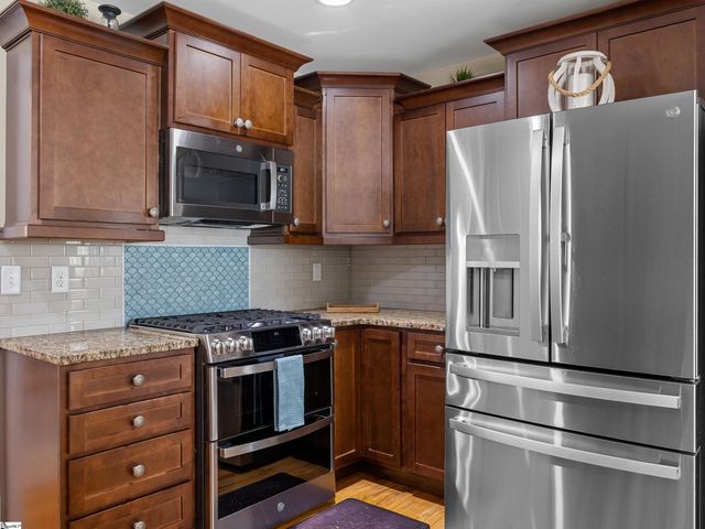 105 Michelle Drive, Chesnee, SC 29323