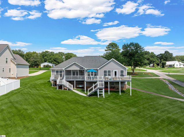 105 Michelle Drive, Chesnee, SC 29323