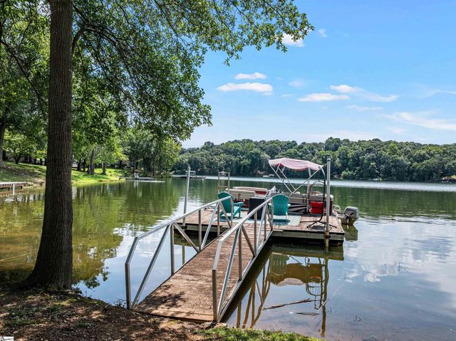 105 Michelle Drive, Chesnee, SC 29323