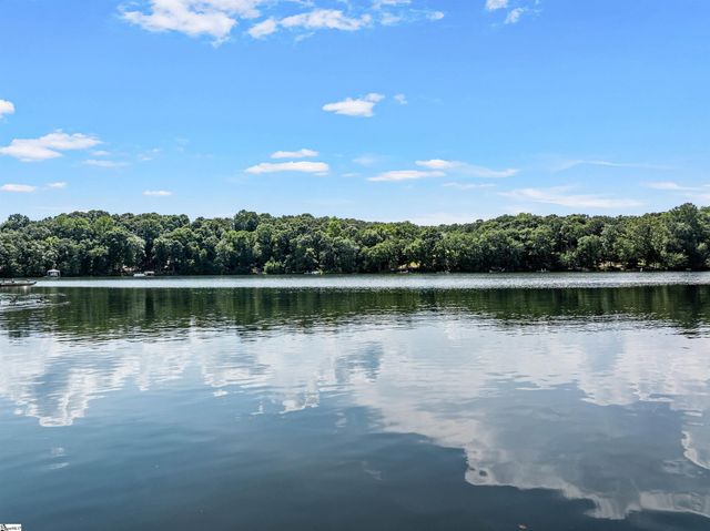 105 Michelle Drive, Chesnee, SC 29323