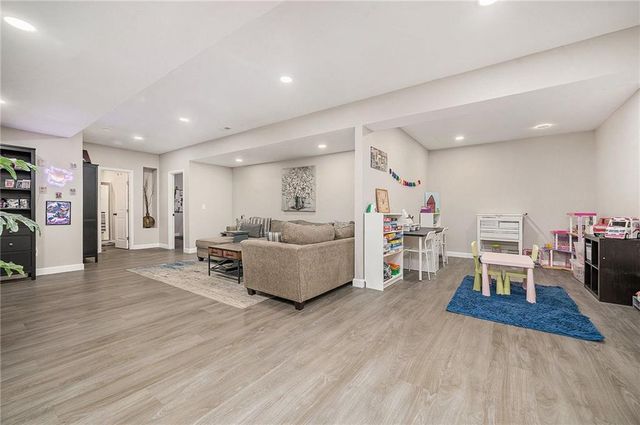 208 S MARIMACK Court, Kearney, MO 64060