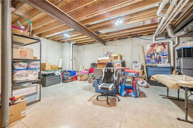 208 S MARIMACK Court, Kearney, MO 64060
