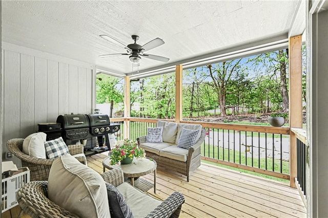 208 S MARIMACK Court, Kearney, MO 64060