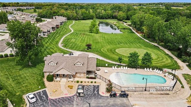 208 S MARIMACK Court, Kearney, MO 64060