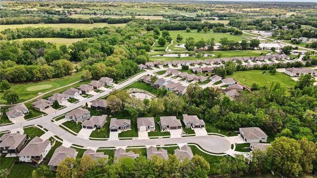 208 S MARIMACK Court, Kearney, MO 64060