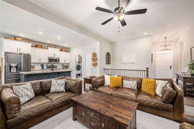 208 S MARIMACK Court, Kearney, MO 64060