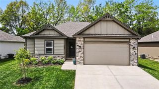 208 S MARIMACK Court, Kearney, MO 64060