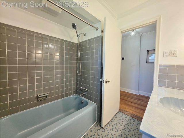 264 Phillips Avenue, Clawson, MI 48017