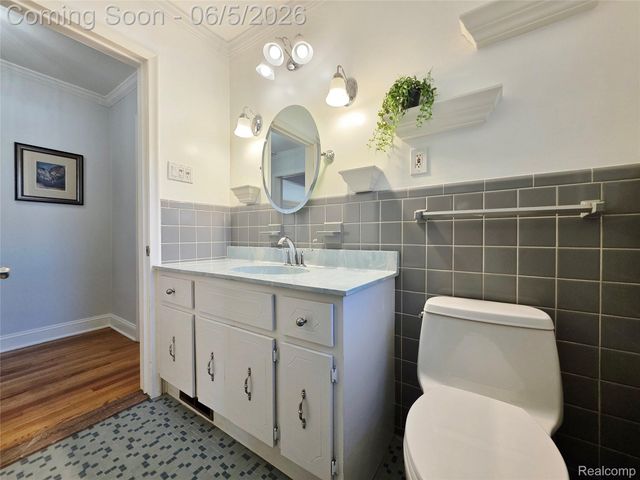 264 Phillips Avenue, Clawson, MI 48017