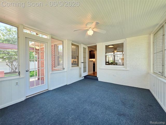 264 Phillips Avenue, Clawson, MI 48017