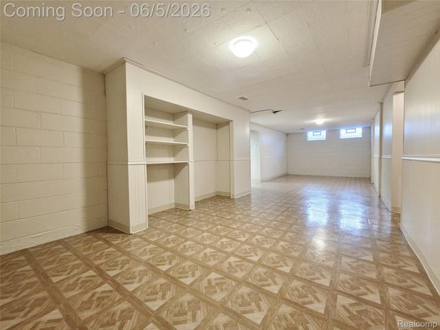 264 Phillips Avenue, Clawson, MI 48017