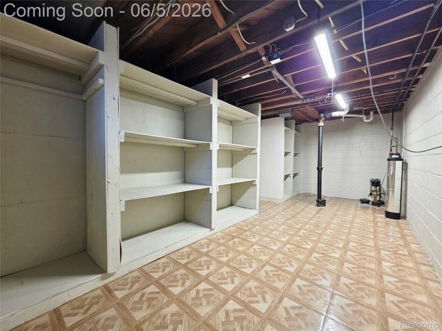 264 Phillips Avenue, Clawson, MI 48017