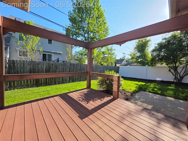 264 Phillips Avenue, Clawson, MI 48017