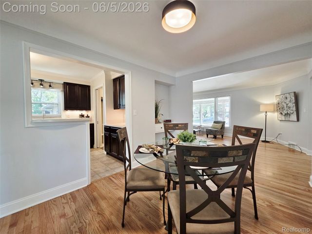 264 Phillips Avenue, Clawson, MI 48017