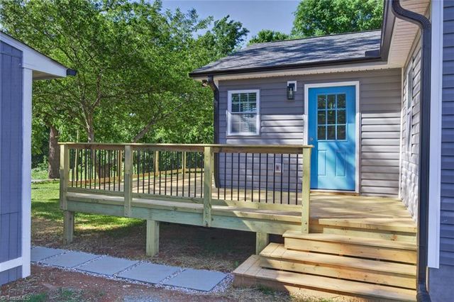 718 James Street, Burlington, NC 27217