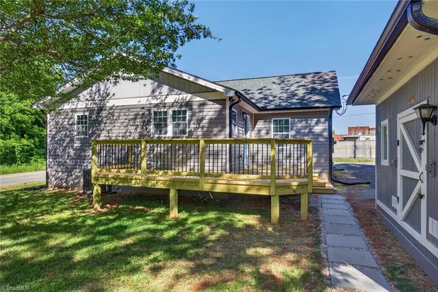 718 James Street, Burlington, NC 27217