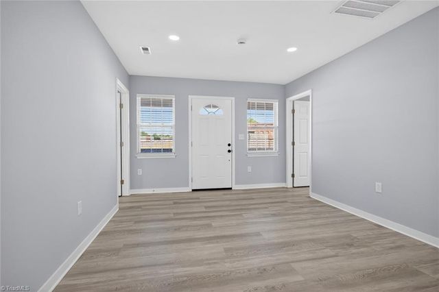 718 James Street, Burlington, NC 27217