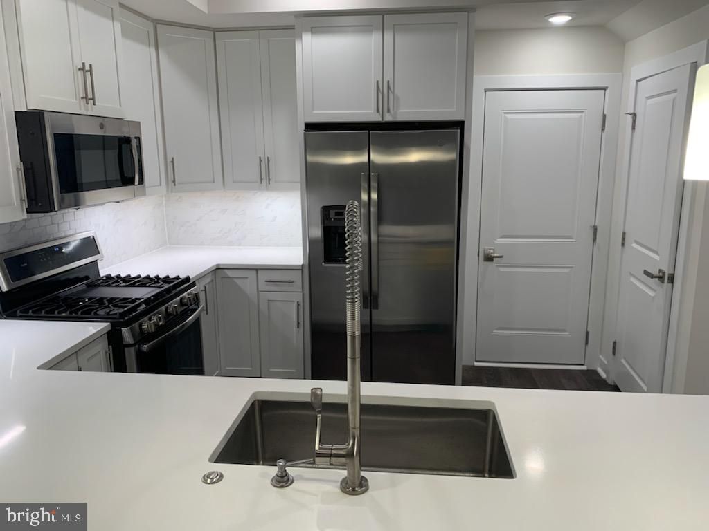 13262 WOODLAND PARK RD, Herndon, VA 20171