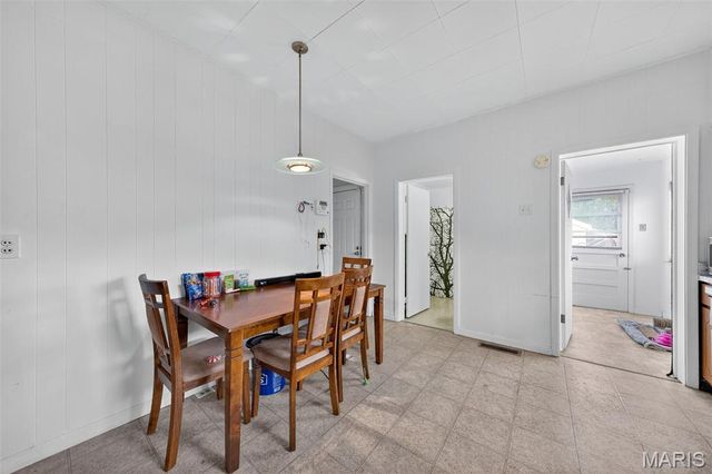 7254 Gravois Avenue, St Louis, MO 63116