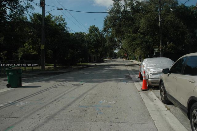 3537 Charles Ave, Miami, FL 33133