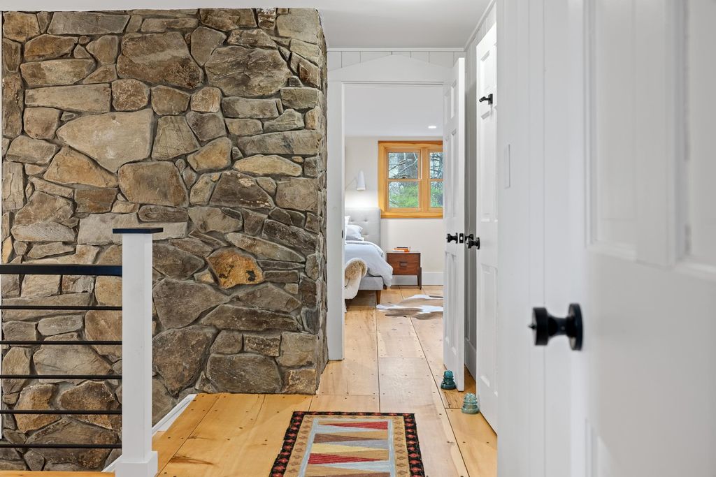 Image 30 of property listing at 1693 Five Corners Road, Thetford, VT 05074