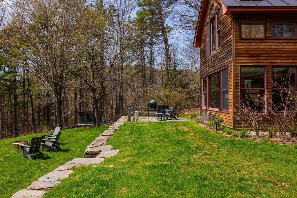 Image 49 of property listing at 1693 Five Corners Road, Thetford, VT 05074