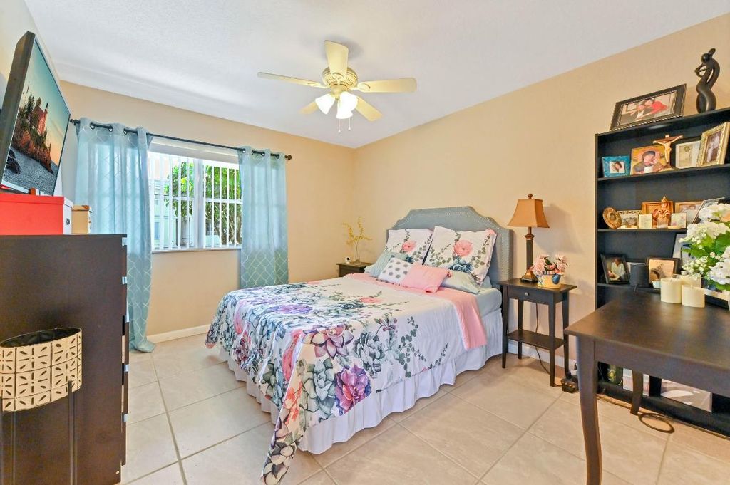 Image 15 of property listing at 262 Monaco F, Delray Beach, FL 33446