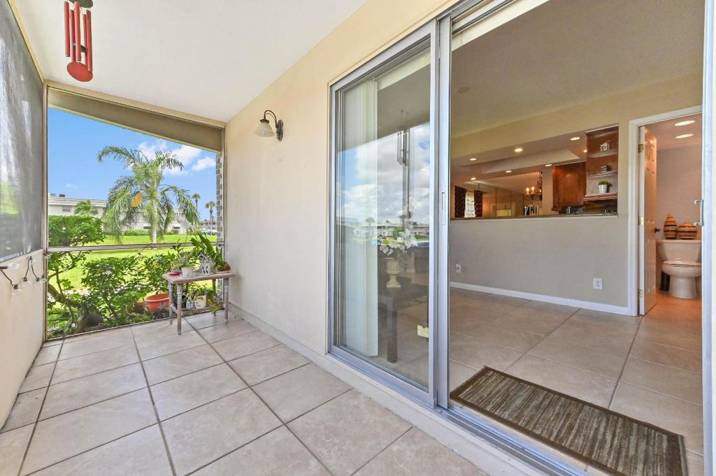 Image 18 of property listing at 262 Monaco F, Delray Beach, FL 33446