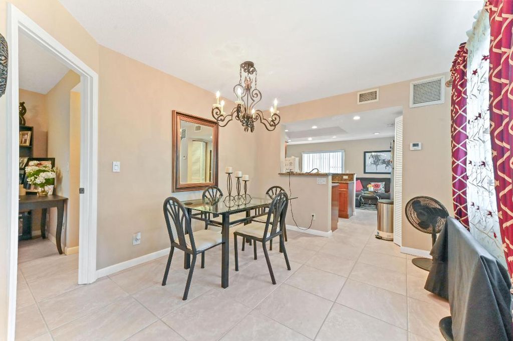 Image 3 of property listing at 262 Monaco F, Delray Beach, FL 33446